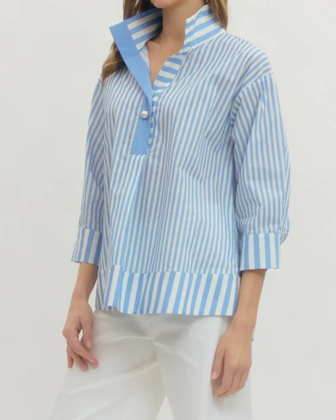 Blusa de Botones de Perla con Cuello en V a Rayas Verticales