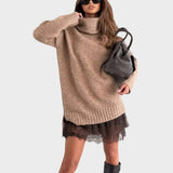 Aurora | Jersey Oversize de Cuello Alto con Detalle de Encaje